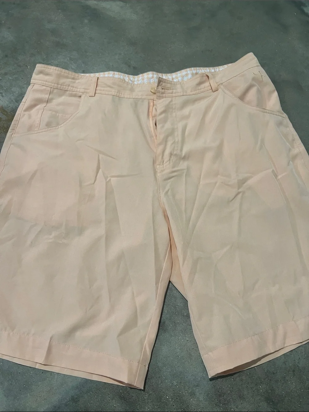 Men's Flat-Front Peach Cotton Shorts